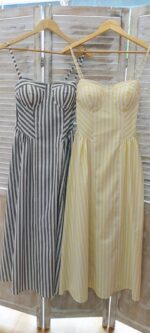 Ριγέ Maxi Φόρεμα με Cups - Image 4